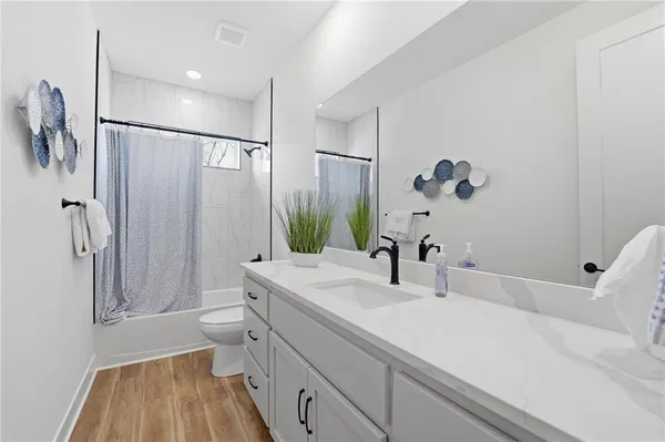 $669,105 | 1804 Halls Creek Avenue, Raymore, MO 64083