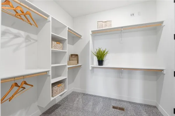 $669,105 | 1804 Halls Creek Avenue, Raymore, MO 64083