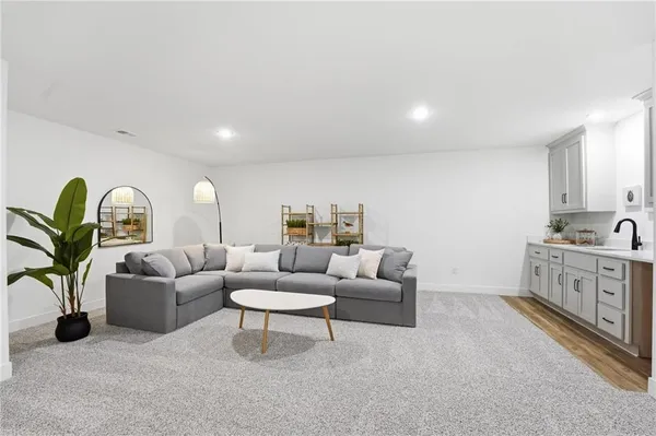 $669,105 | 1804 Halls Creek Avenue, Raymore, MO 64083