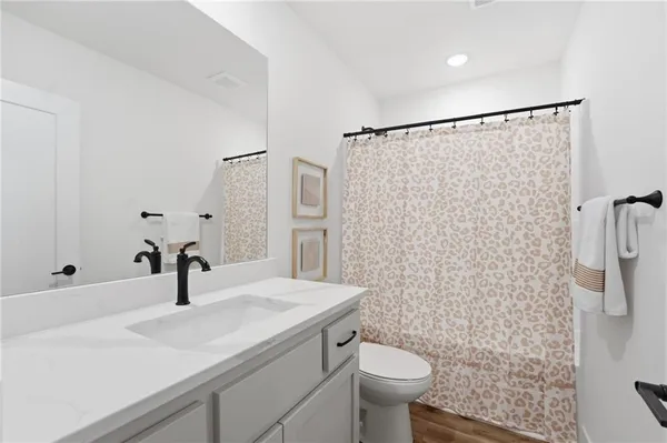 $669,105 | 1804 Halls Creek Avenue, Raymore, MO 64083