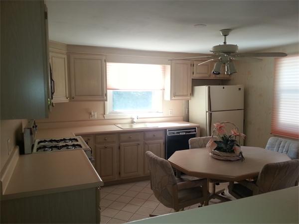 7 Pamela Road Saugus, MA 01906 - Photo 3 of 17 Gallery Image 3