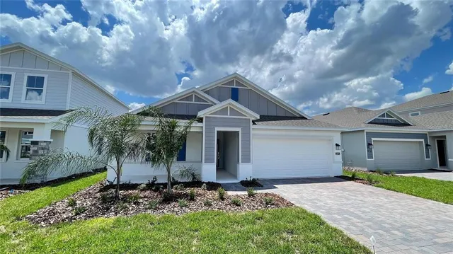 $1,300 | 2895 Haze Road, Unit B, Clermont, FL 34714