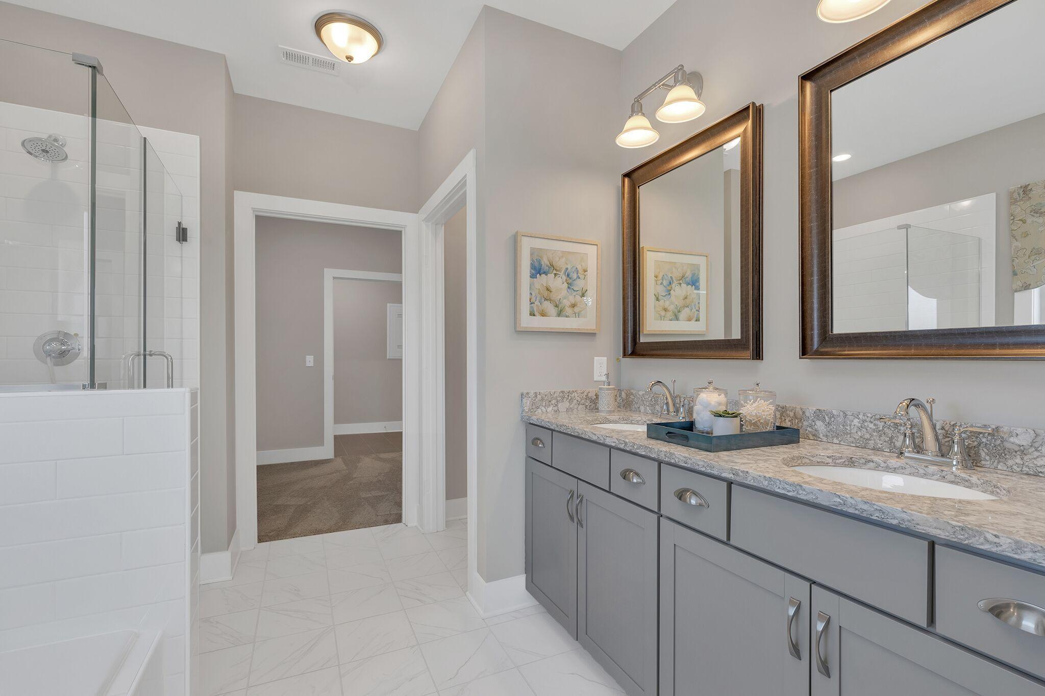 1565 Buttonwood Loop, Unit 55 Chattanooga, TN 37421 - Photo 18 of 27 Owners Bath