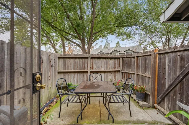 $310,000 | 7623 Roberta Lane, Antelope, CA 95843