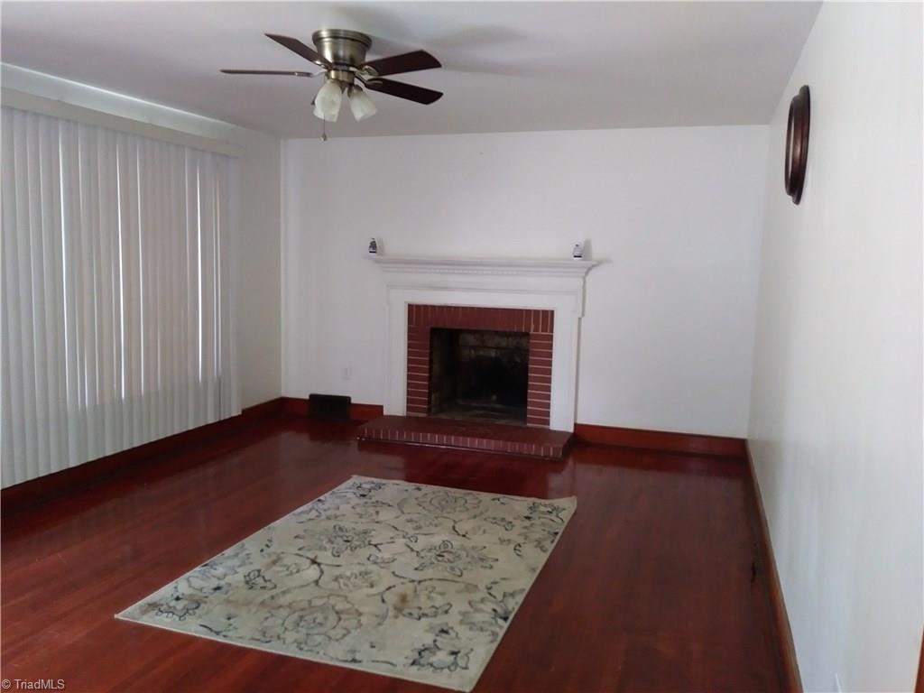 804 Motor Road Winston-Salem, NC 27105 - Photo 7 of 27 Living room