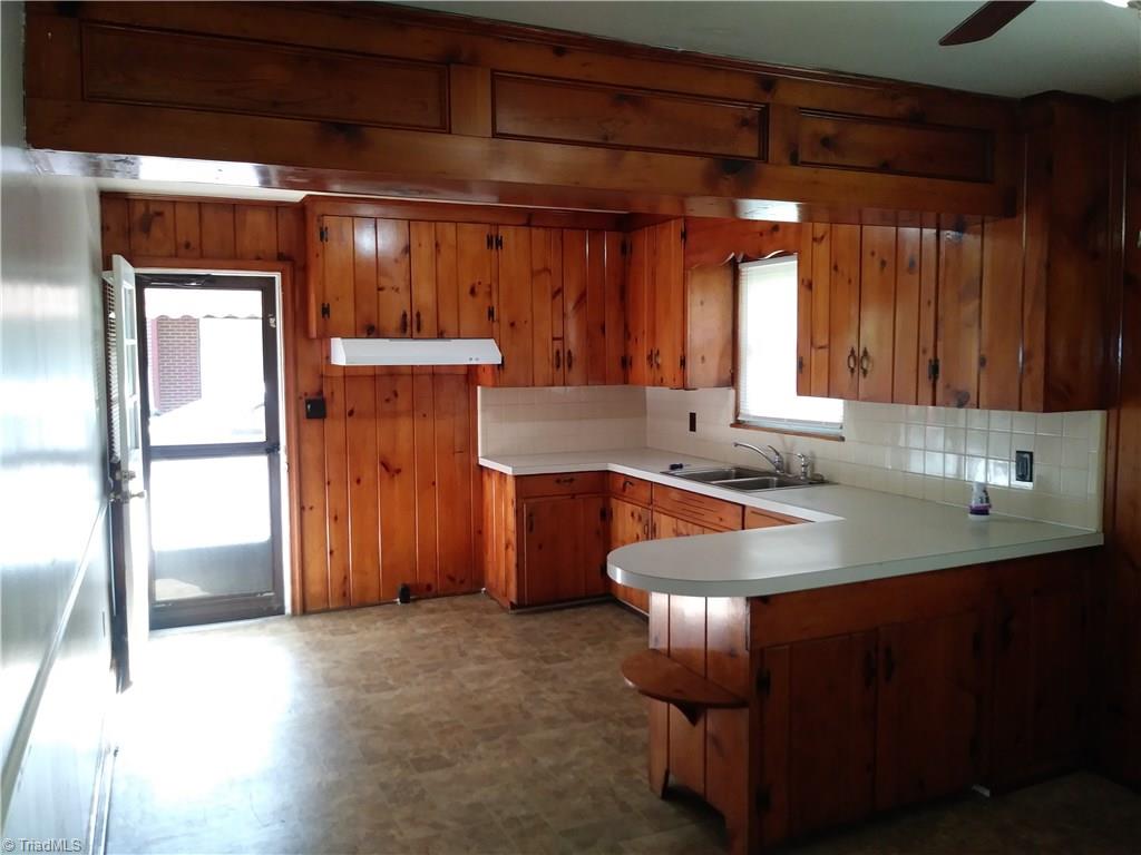 804 Motor Road Winston-Salem, NC 27105 - Photo 8 of 27 Gallery Image 8