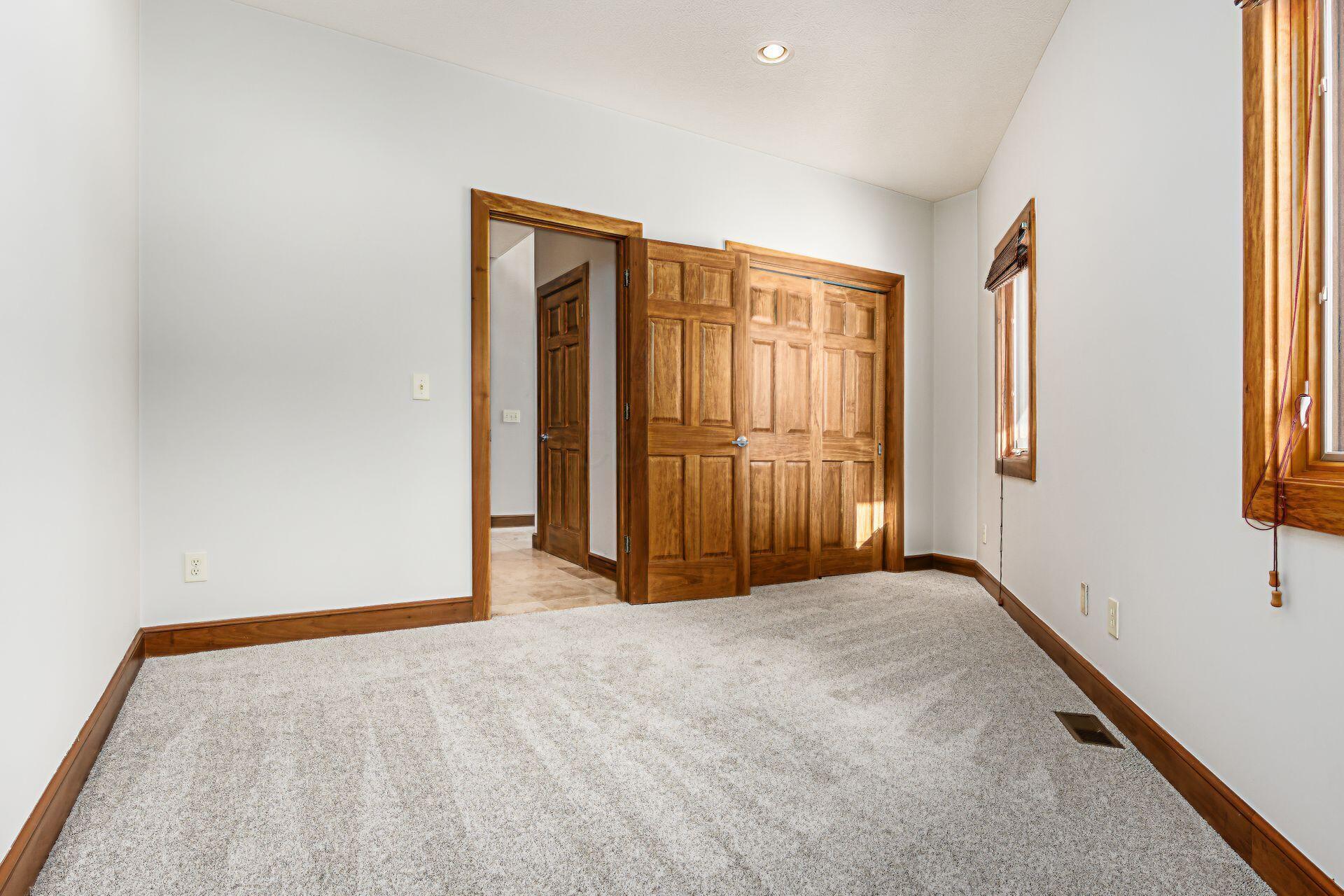 483 South Sunbury Road Westerville, OH 43081 - Photo 68 of 81 037_a7f0a9_i 483 S Sunbury_18