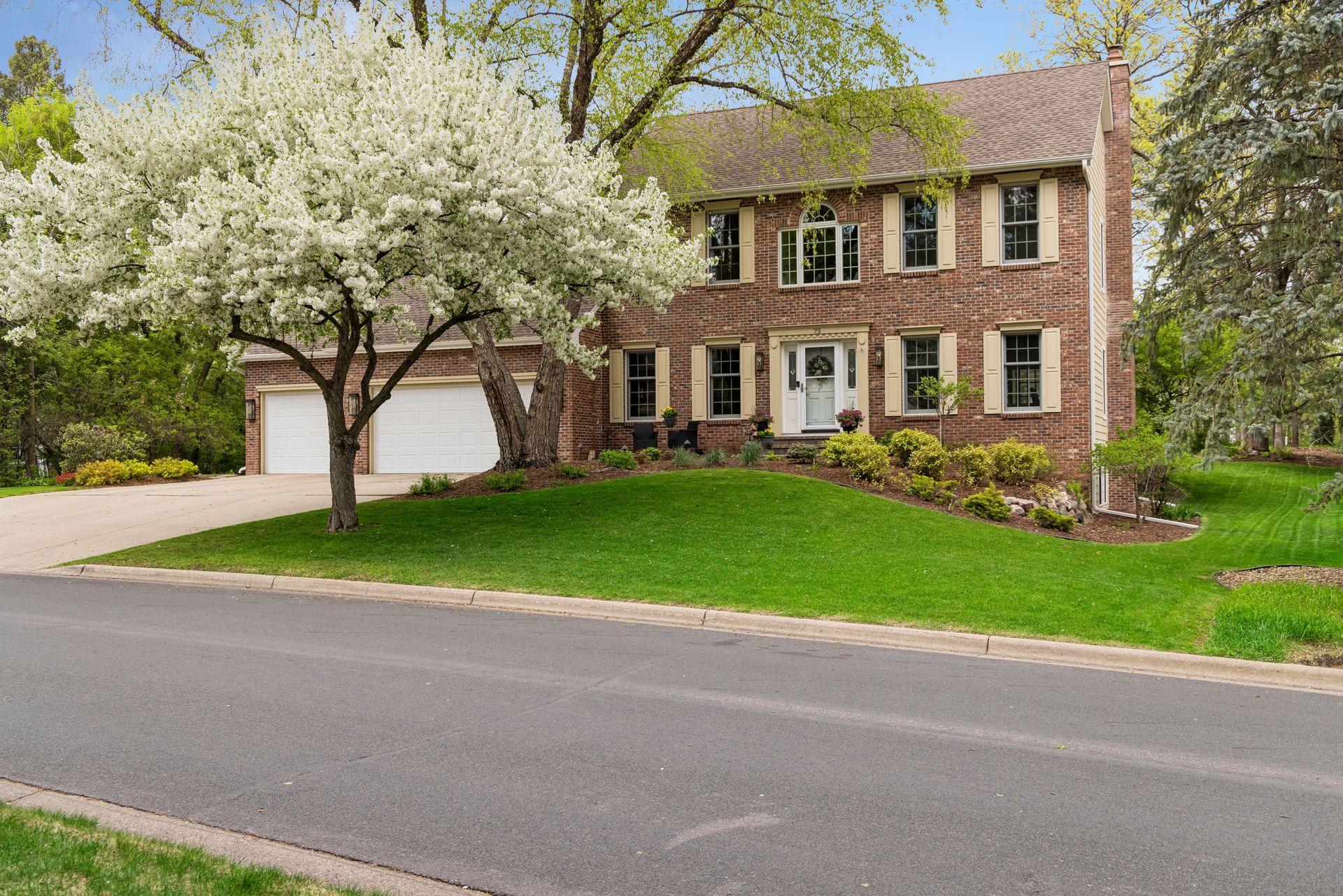 75 Wildridge Road Mahtomedi, MN 55115 - Photo 5 of 47