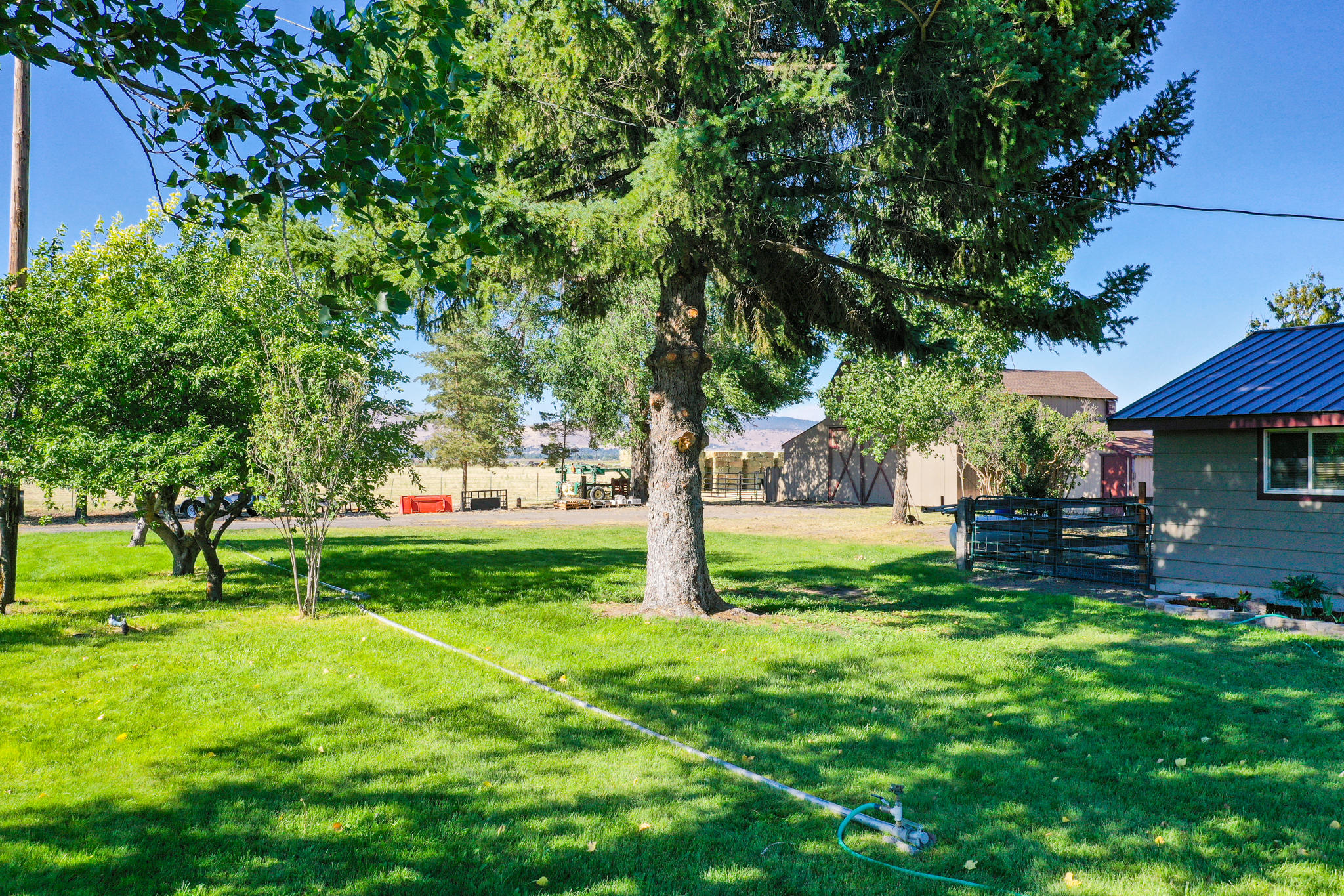 9151 Springlake Road Klamath Falls, OR 97603 - Photo 34 of 47 22