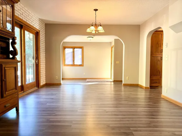 $305,000 | 1520 Clary Street, Worthington, MN 56187