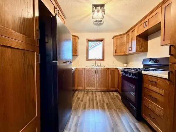 $305,000 | 1520 Clary Street, Worthington, MN 56187