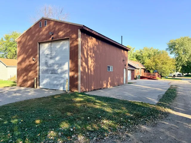 $329,000 | 1520 Clary Street, Worthington, MN 56187