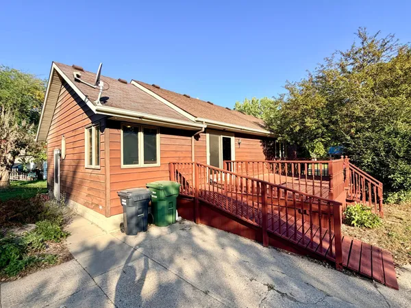 $305,000 | 1520 Clary Street, Worthington, MN 56187