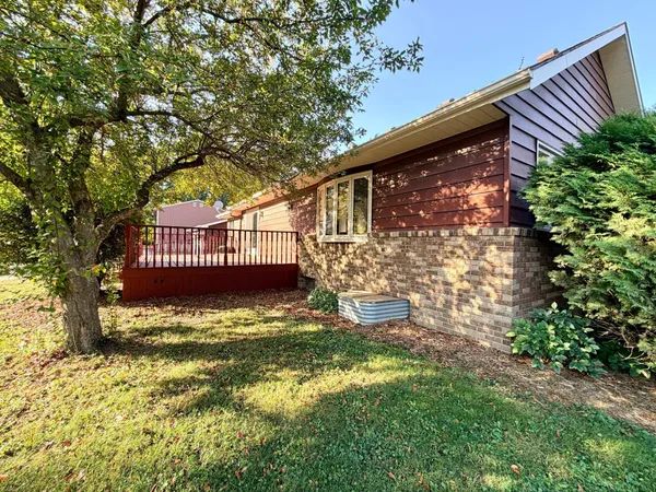 $305,000 | 1520 Clary Street, Worthington, MN 56187