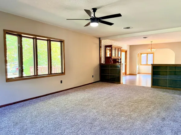 $305,000 | 1520 Clary Street, Worthington, MN 56187