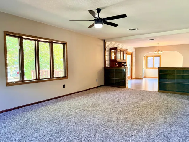 $329,000 | 1520 Clary Street, Worthington, MN 56187