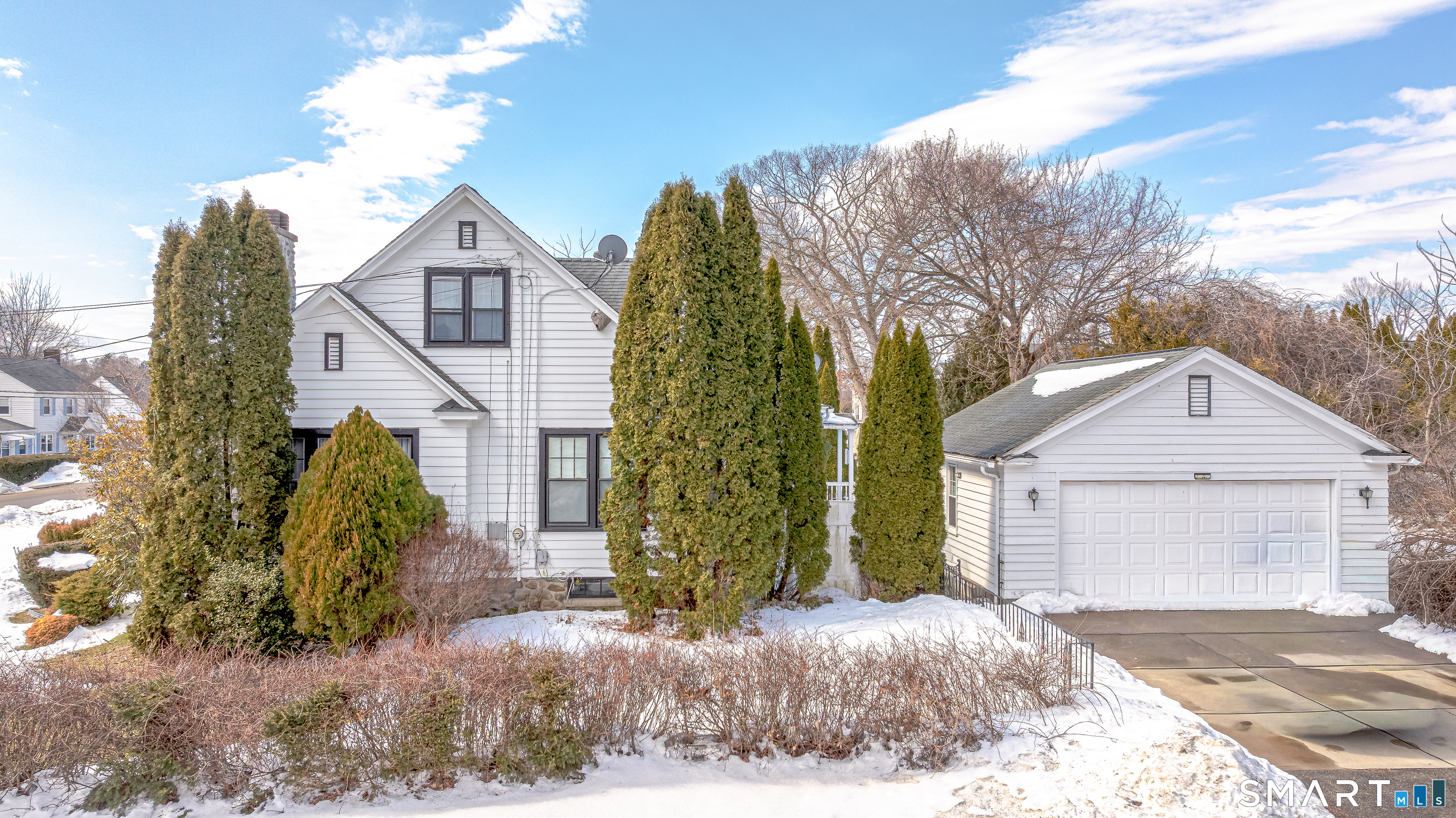 804 Congress Avenue Waterbury, CT 06708 - Photo 3 of 34