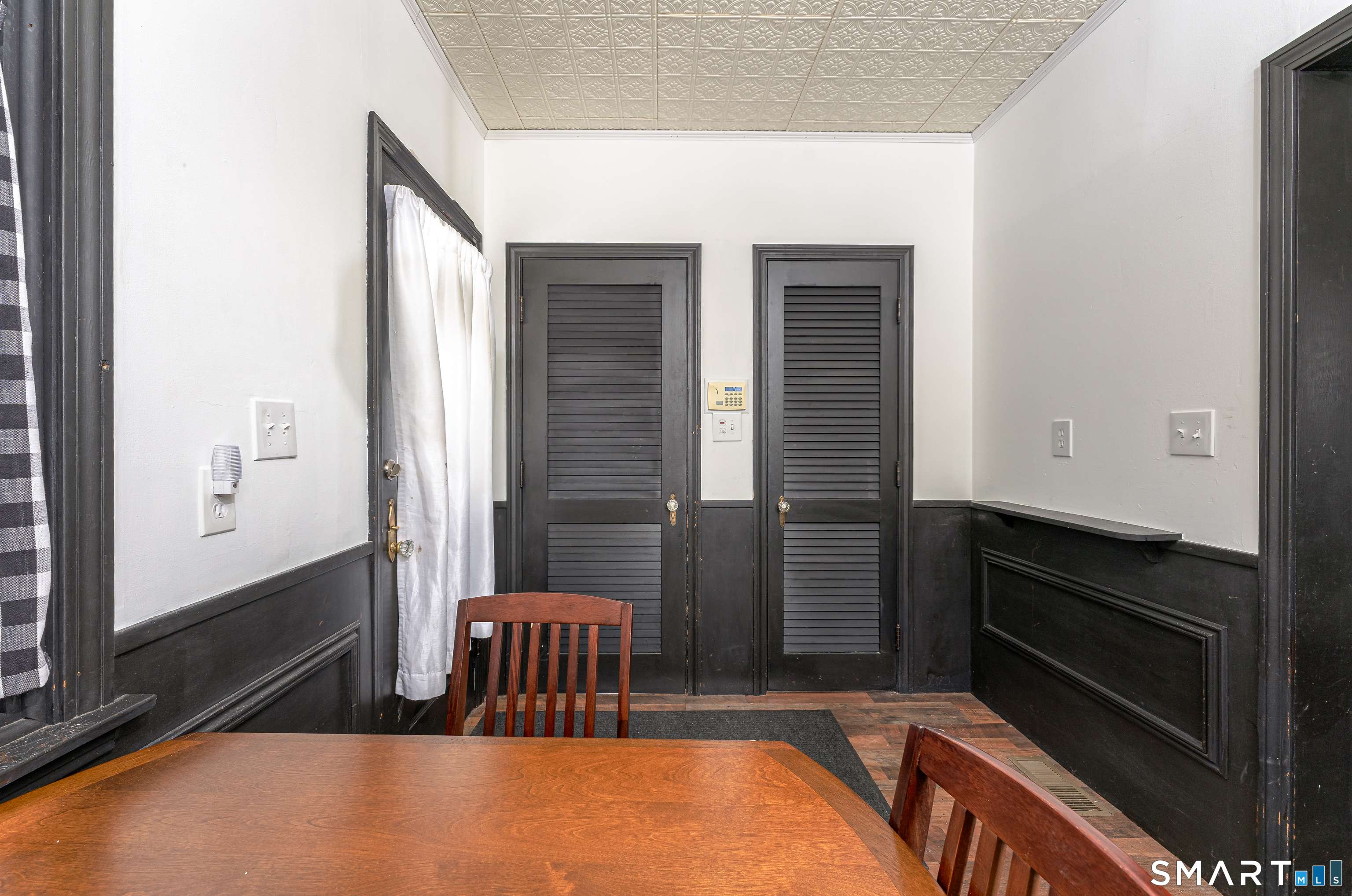 804 Congress Avenue Waterbury, CT 06708 - Photo 8 of 34