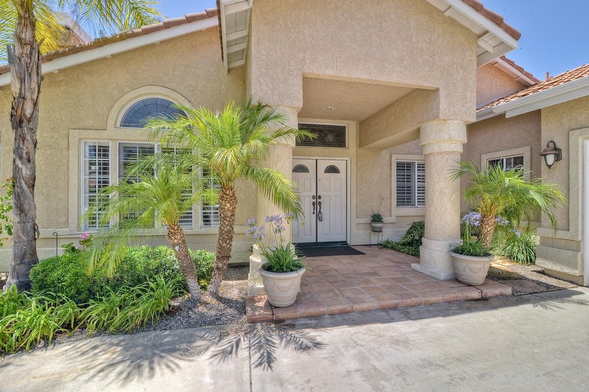 14380 Silver Heights Road Poway, CA 92064 - Photo 2 of 23