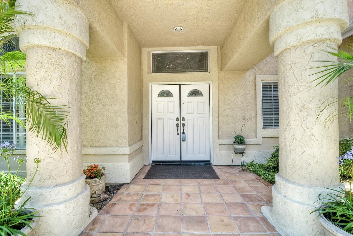 14380 Silver Heights Road Poway, CA 92064 - Photo 3 of 23