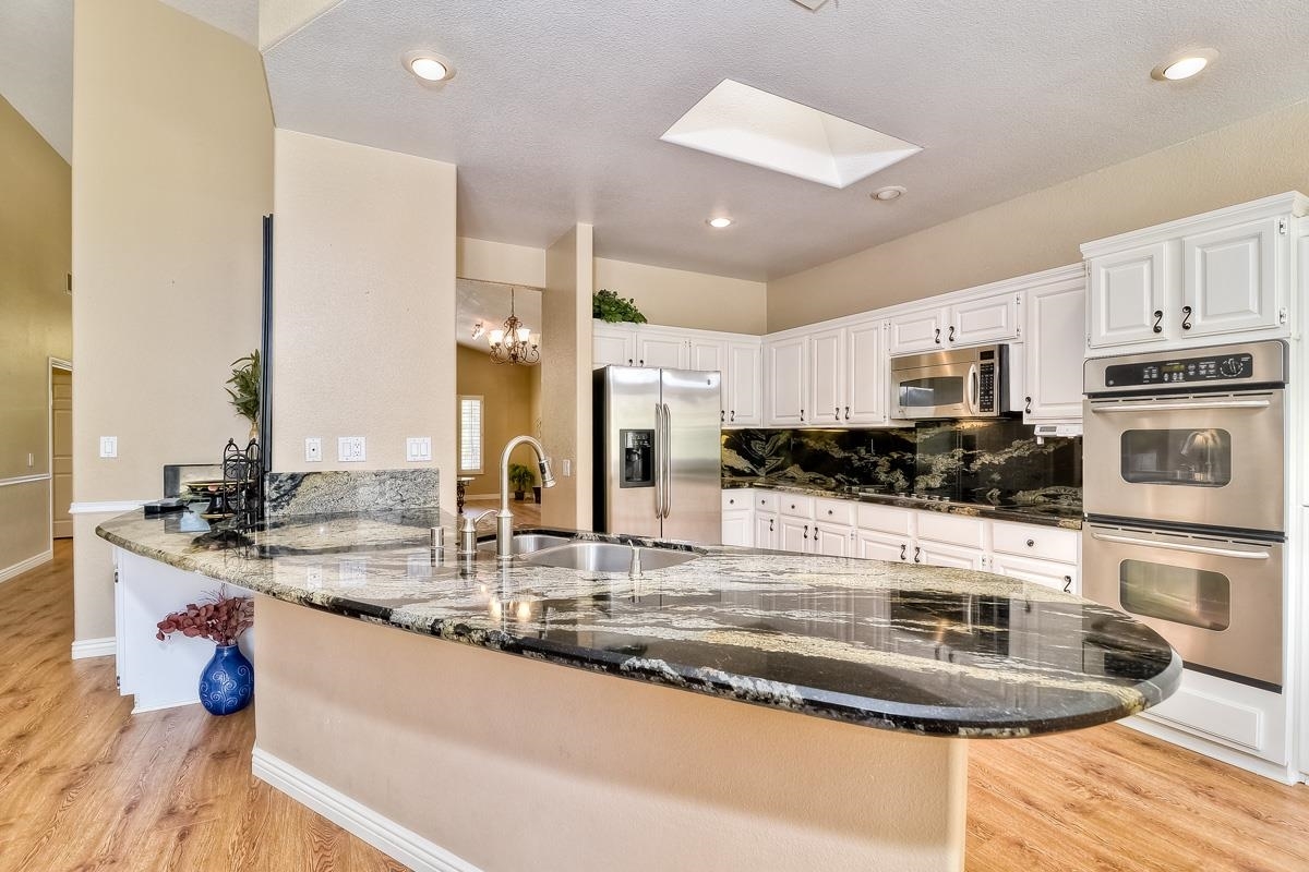 14380 Silver Heights Road Poway, CA 92064 - Photo 7 of 23