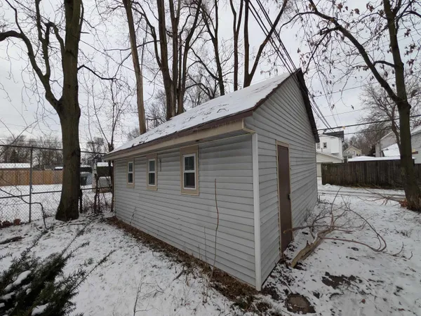 $94,900 | 324 West Butler Street, Fort Wayne, IN 46802
