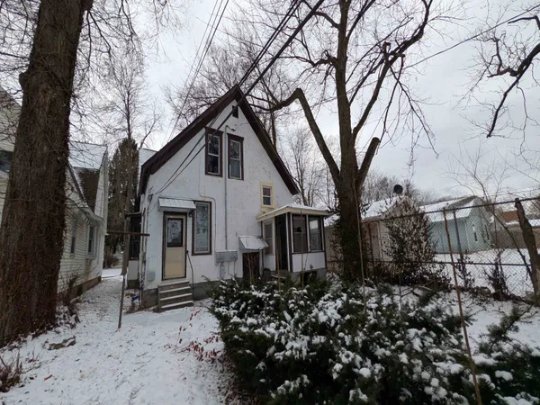$94,900 | 324 West Butler Street, Fort Wayne, IN 46802