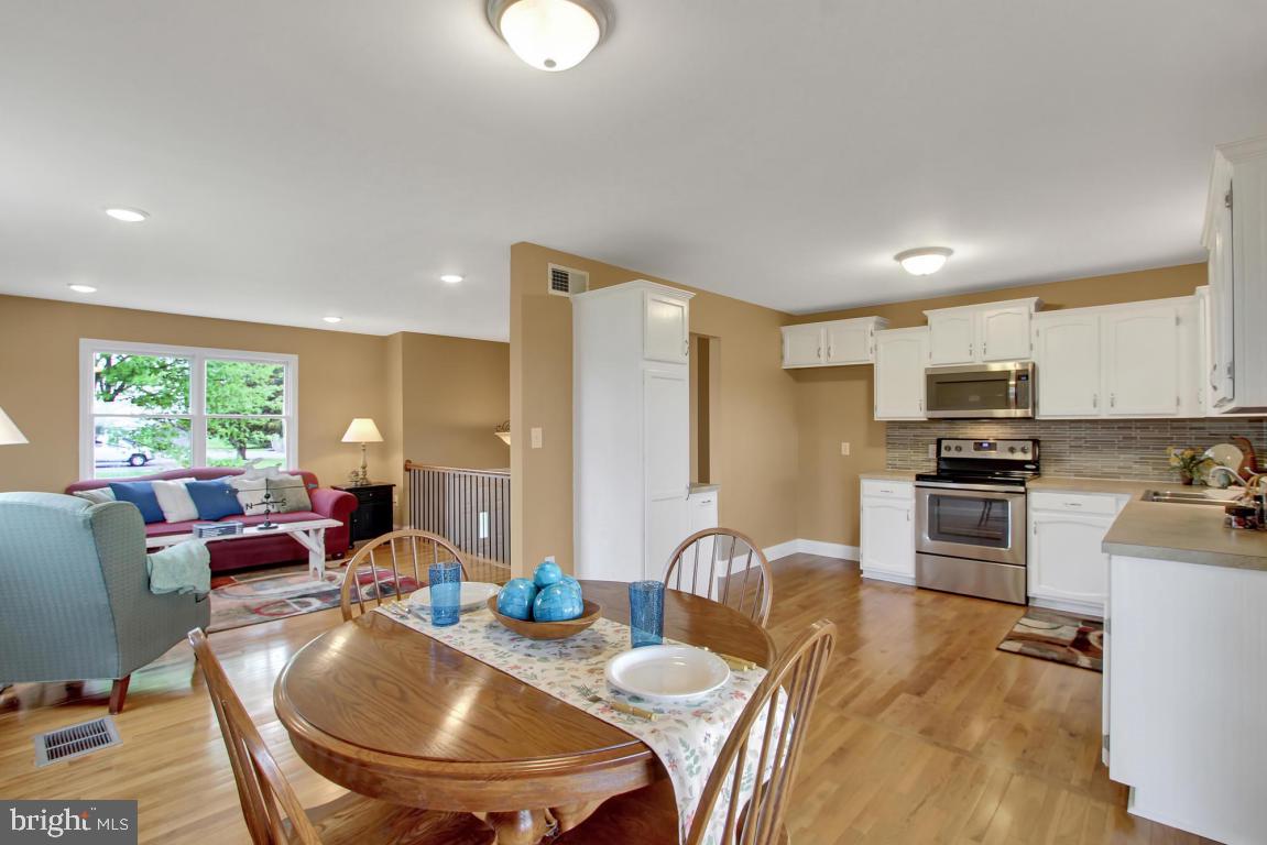 316 East Lexington Road Lititz, PA 17543 - Photo 7 of 25
