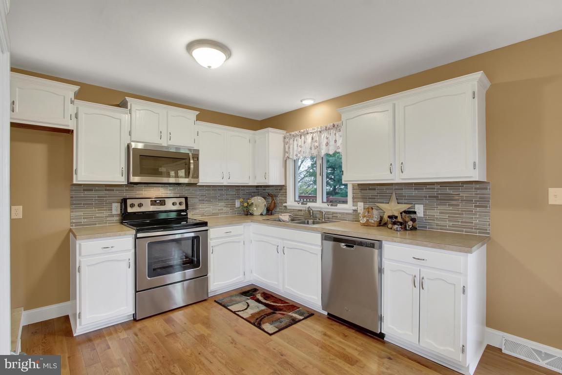 316 East Lexington Road Lititz, PA 17543 - Photo 8 of 25