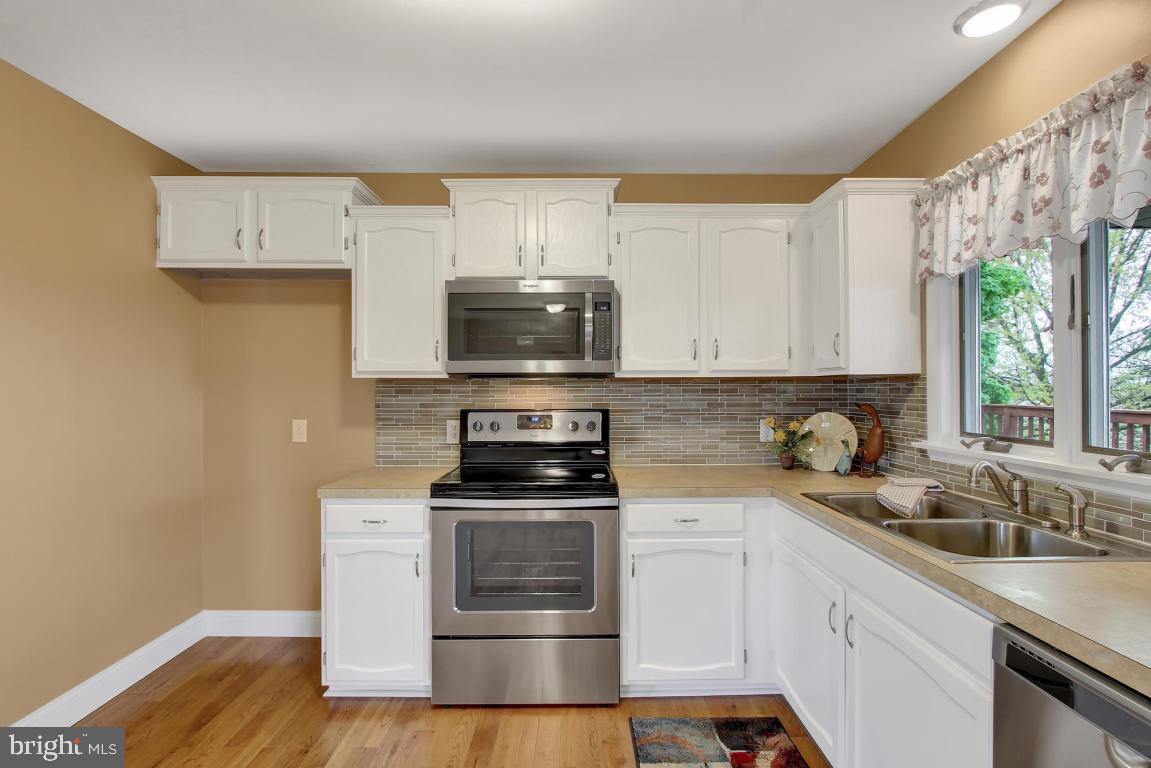 316 East Lexington Road Lititz, PA 17543 - Photo 9 of 25