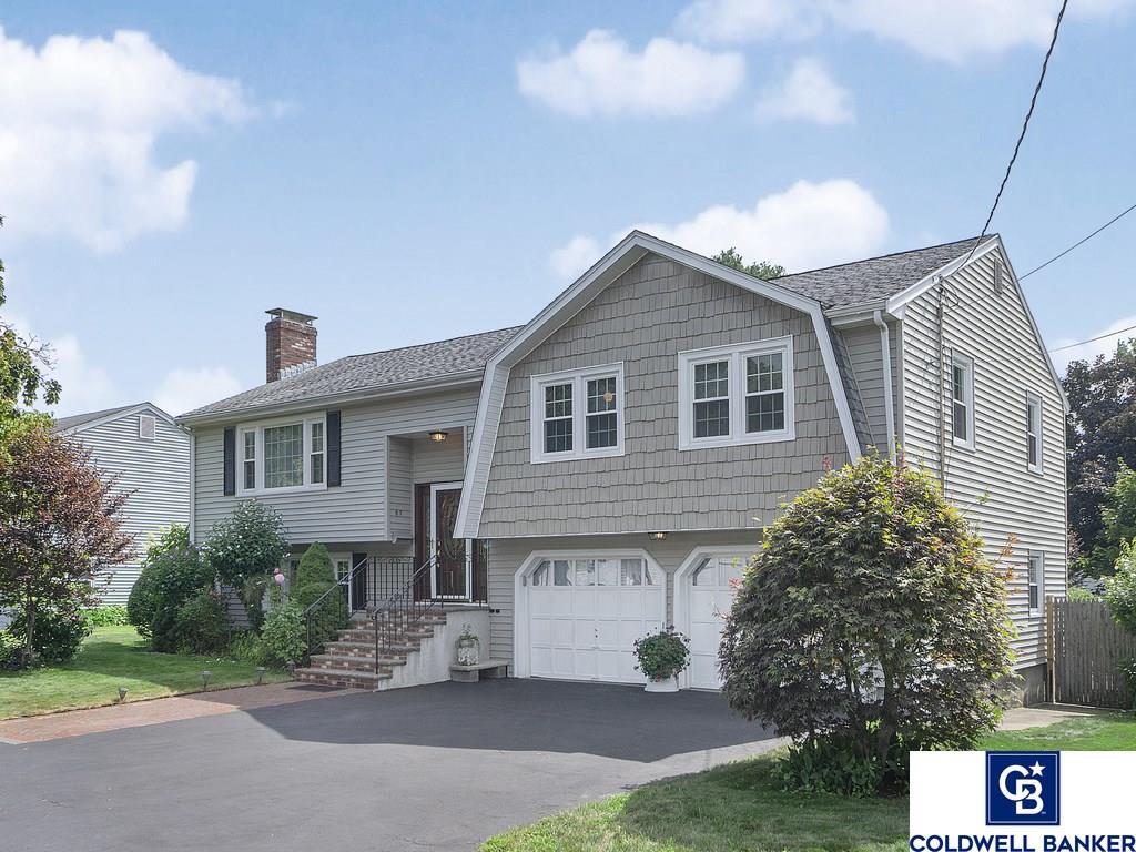 87 Briarwood Road Waltham, MA 02452 - Photo 2 of 23 Gallery Image 2