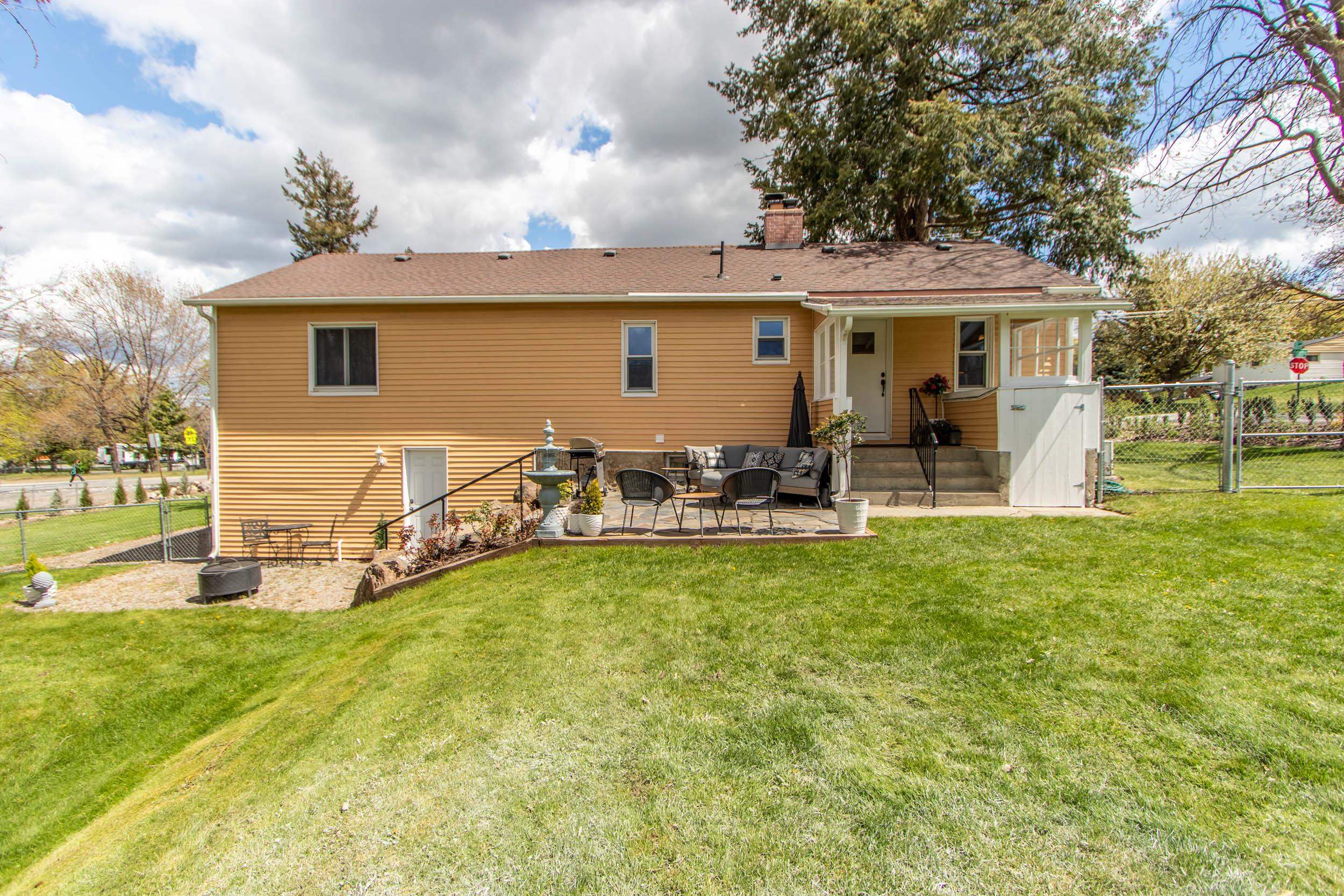 926 South Adams Road Spokane Valley, WA 99037 - Photo 6 of 26 Gallery Image 6
