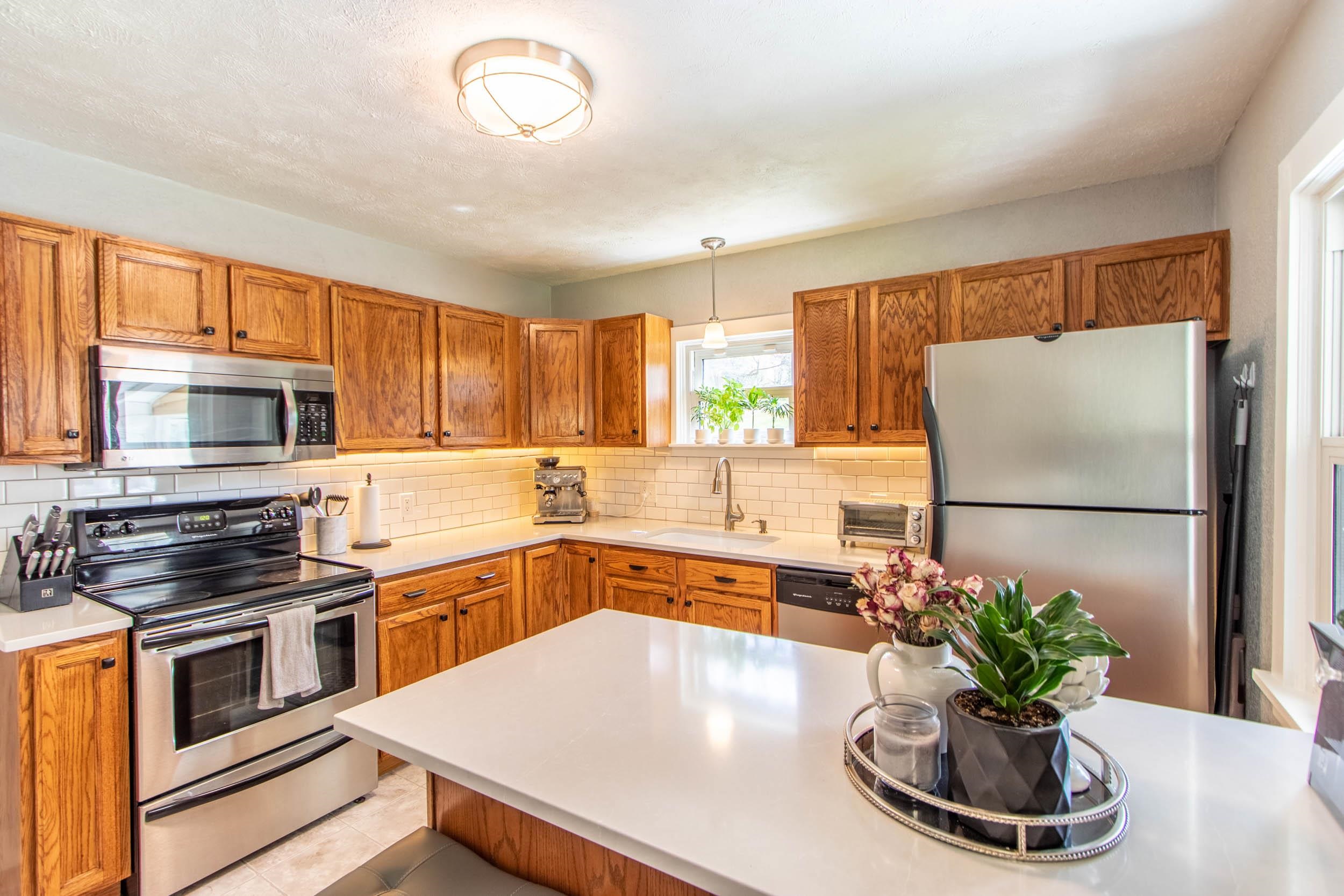 926 South Adams Road Spokane Valley, WA 99037 - Photo 7 of 26 Gallery Image 7