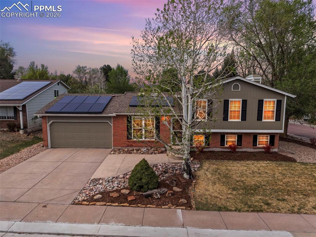 230 Saddlemountain Road Colorado Springs, CO 80919 - Photo 2 of 36