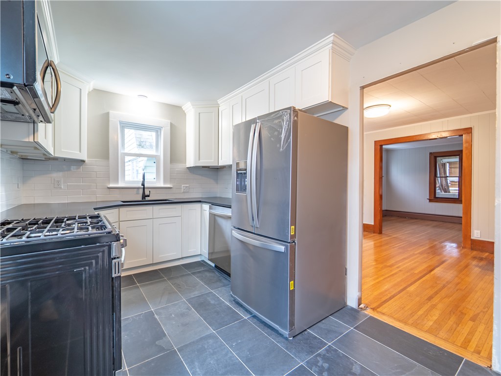38 Elgrove Road Irondequoit, NY 14617 - Photo 9 of 26