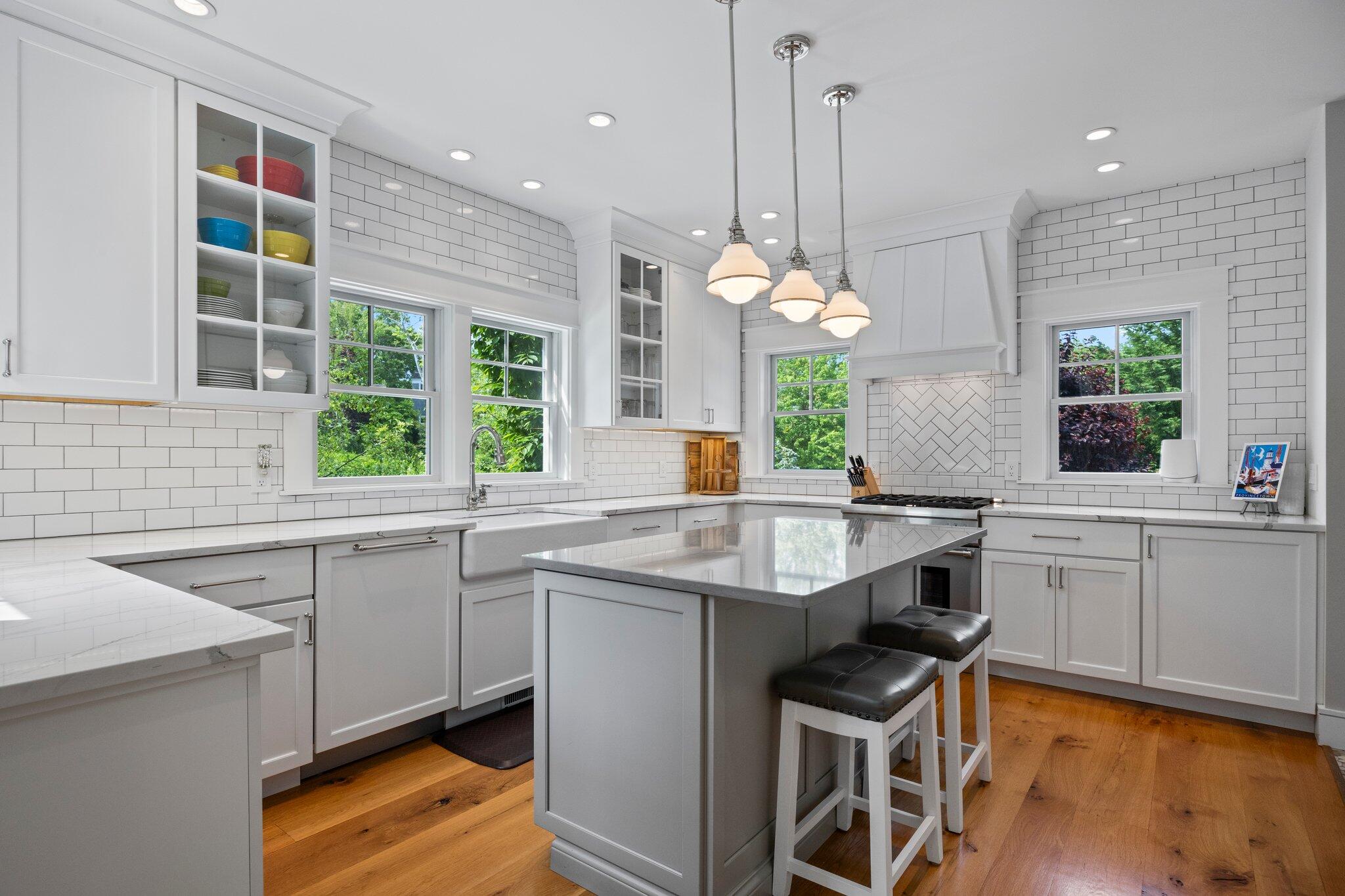 29 Point Street Provincetown, MA 02657 - Photo 12 of 66 45-web-or-mls-29-point-st