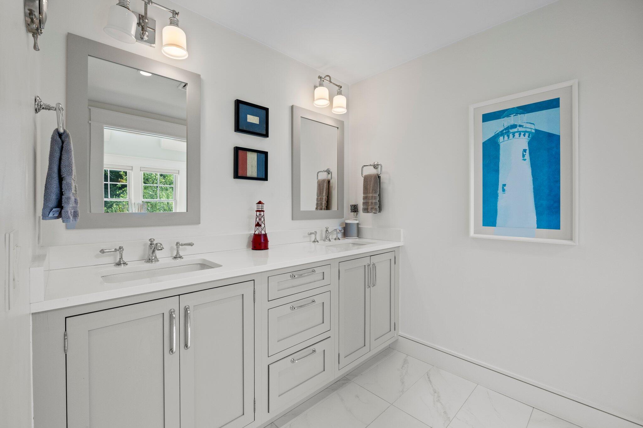 29 Point Street Provincetown, MA 02657 - Photo 42 of 66 69-web-or-mls-29-point-st