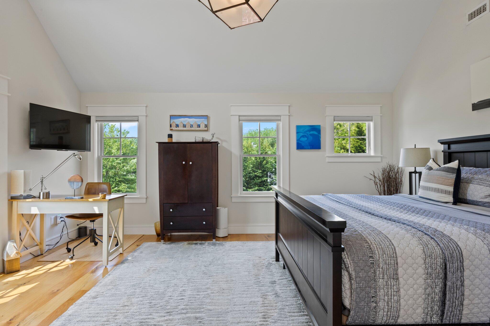 29 Point Street Provincetown, MA 02657 - Photo 44 of 66 71-web-or-mls-29-point-st