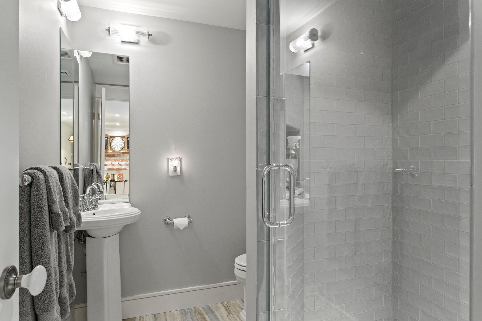 29 Point Street Provincetown, MA 02657 - Photo 52 of 66 82-web-or-mls-29-point-st