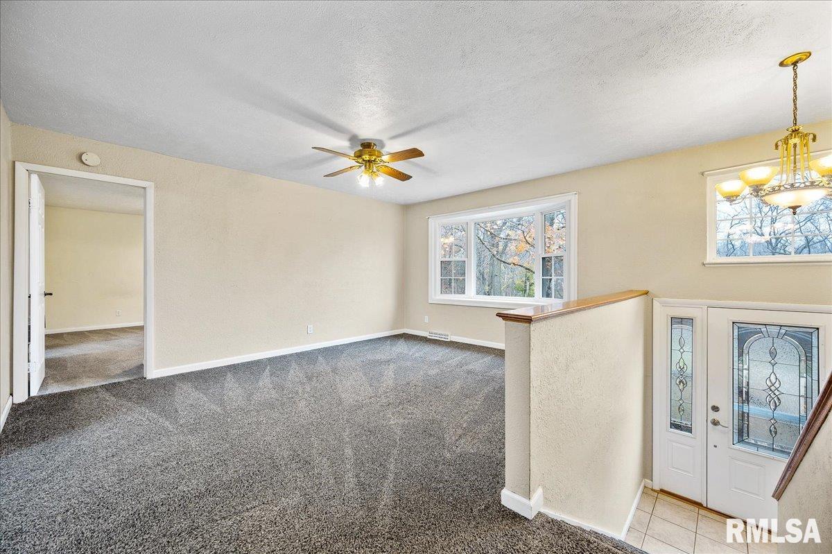 4100 West Middle Road Peoria, IL 61607 - Photo 7 of 32 Gallery Image 7