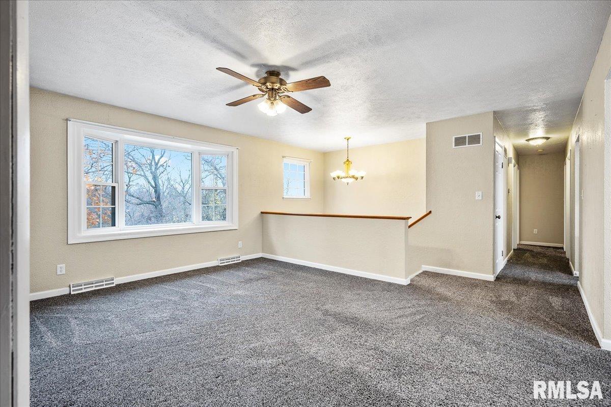 4100 West Middle Road Peoria, IL 61607 - Photo 8 of 32 Gallery Image 8