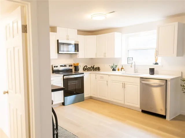 $229,900 | 41 Wallman Drive, Henrietta, NY 14467