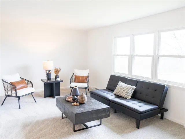 $229,900 | 41 Wallman Drive, Henrietta, NY 14467