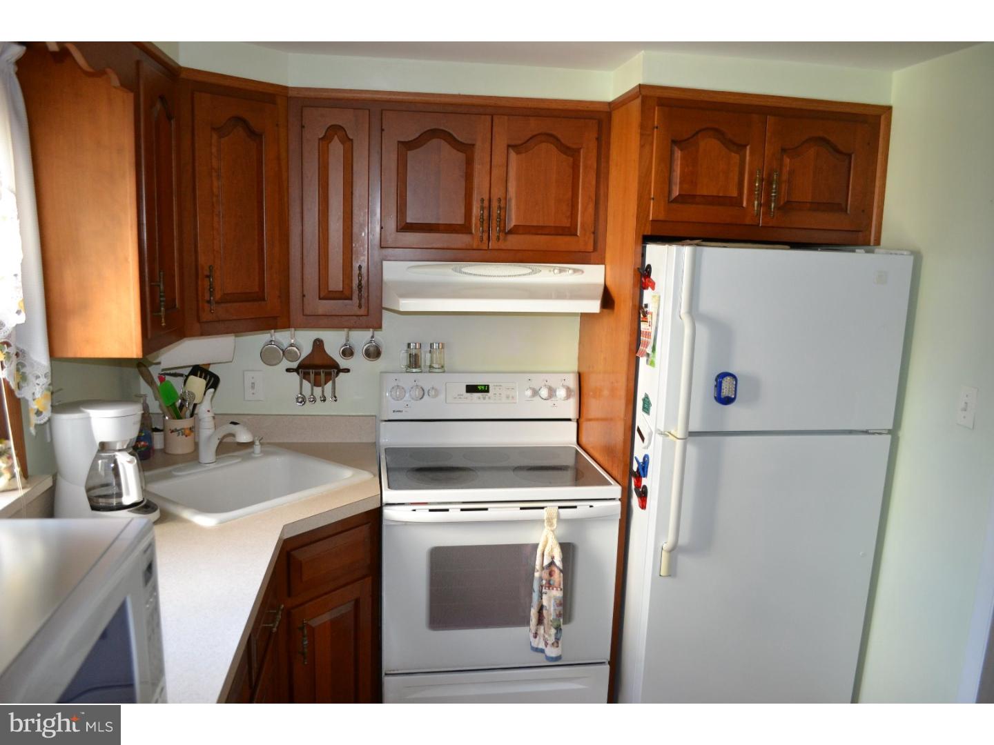 516 Stiles Avenue Ridley Park, PA 19078 - Photo 13 of 24 Kitchen