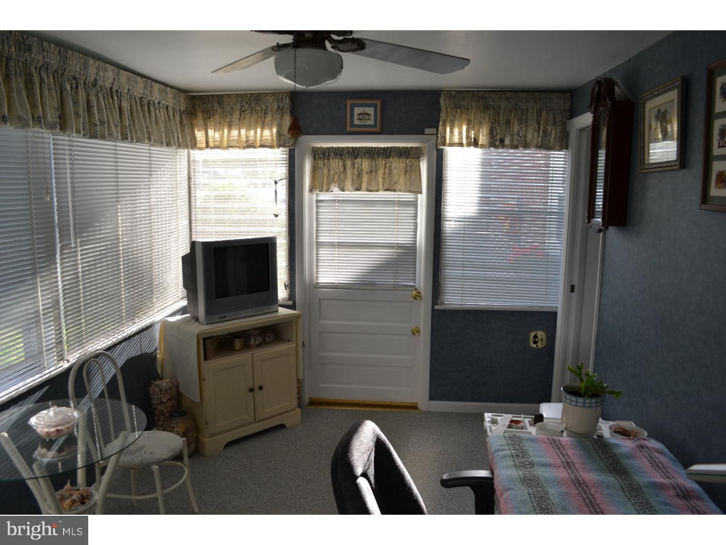 516 Stiles Avenue Ridley Park, PA 19078 - Photo 17 of 24 Family Room