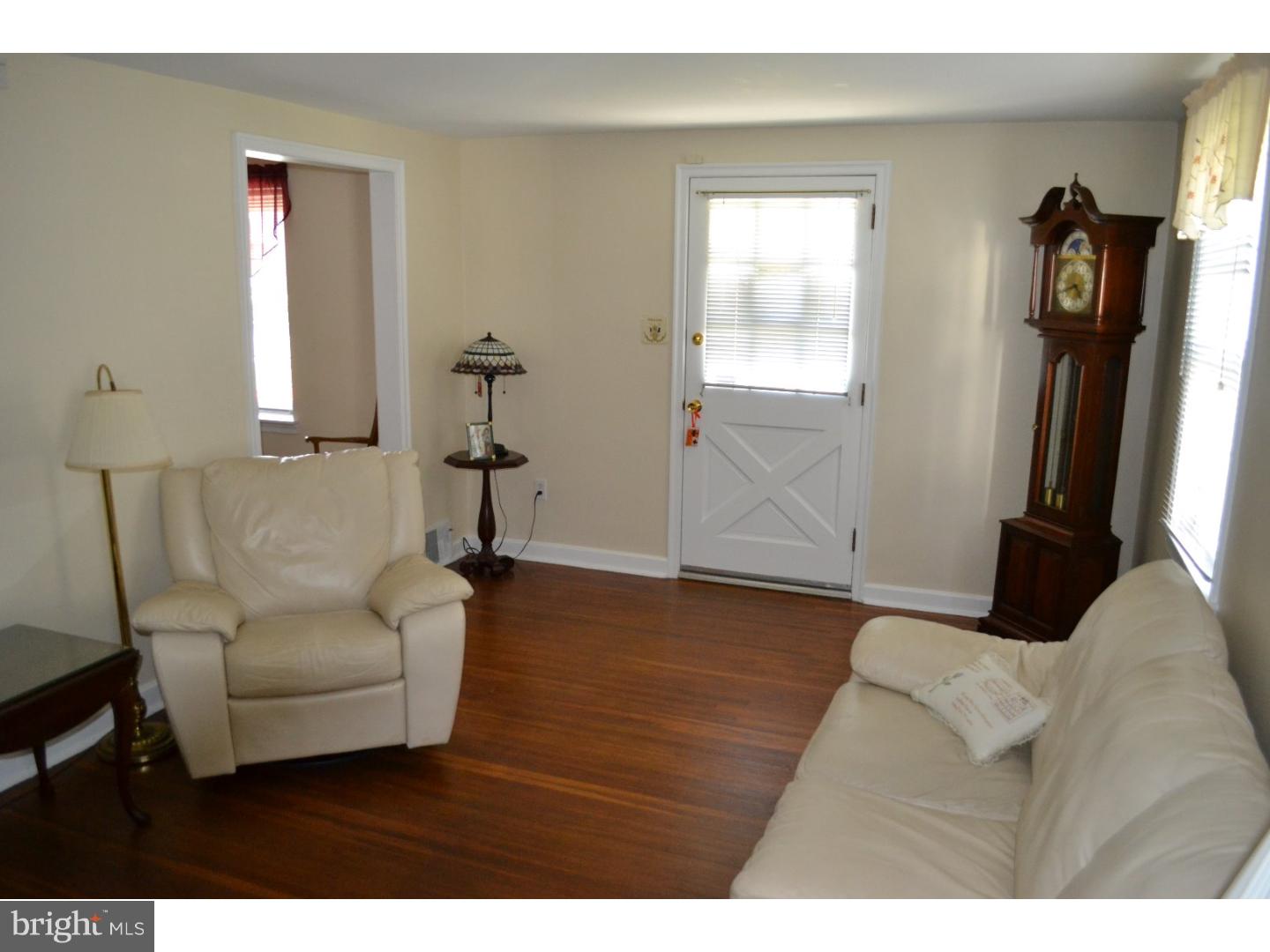 516 Stiles Avenue Ridley Park, PA 19078 - Photo 10 of 24 Living Room