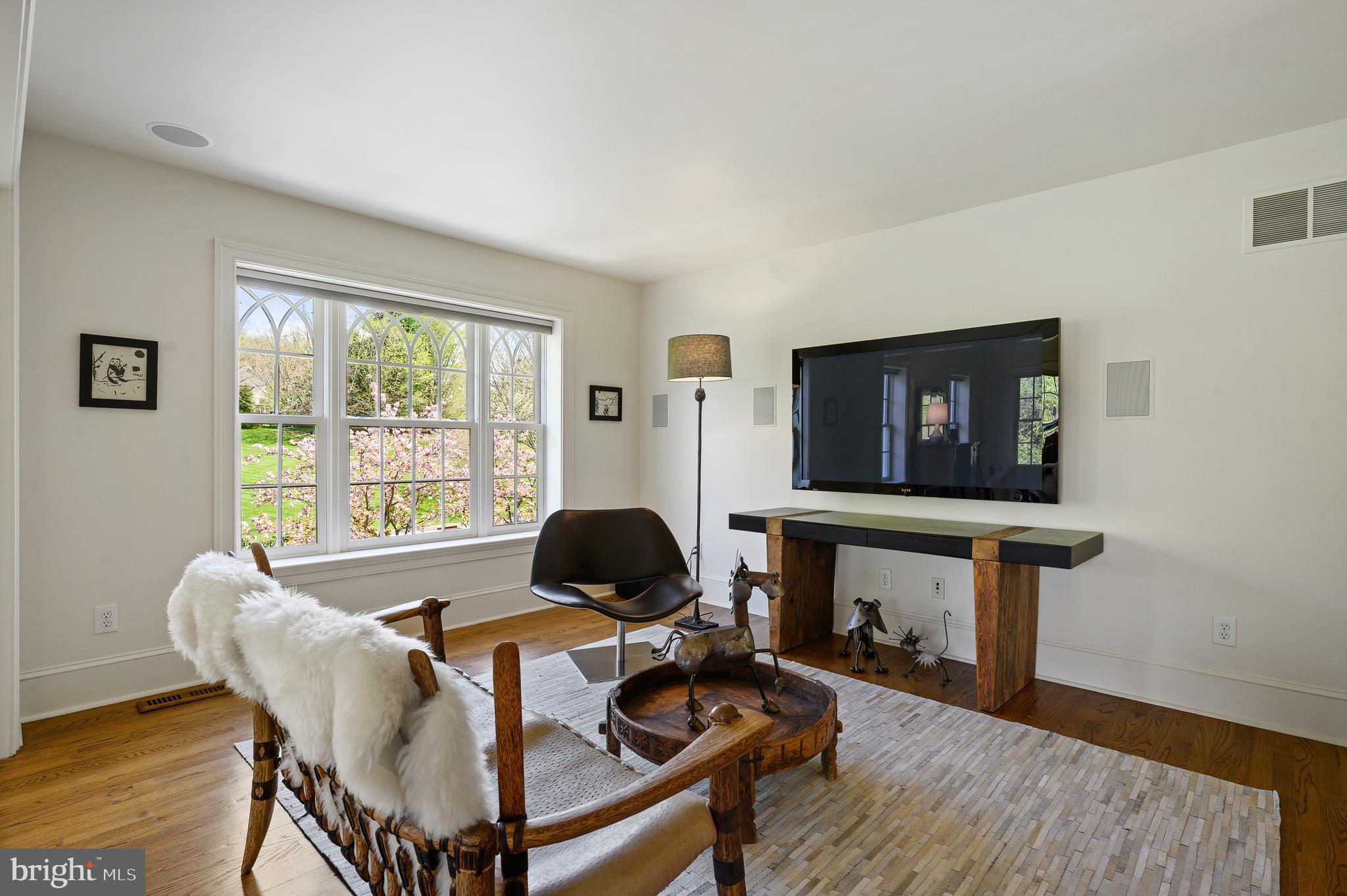 113 Brooke Farm Road Wayne, PA 19087 - Photo 28 of 58 Primary Sitting Room