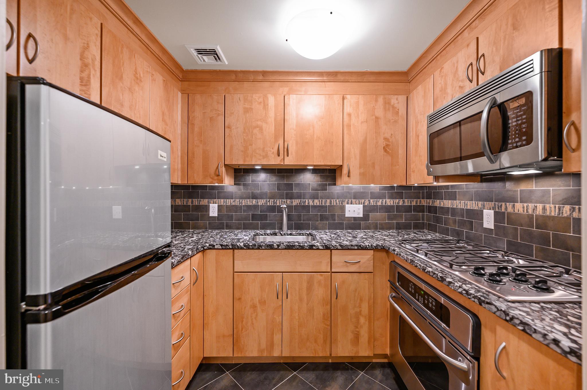 113 Brooke Farm Road Wayne, PA 19087 - Photo 51 of 58 In-Law / Au Pair Suite also has a full Kitchen