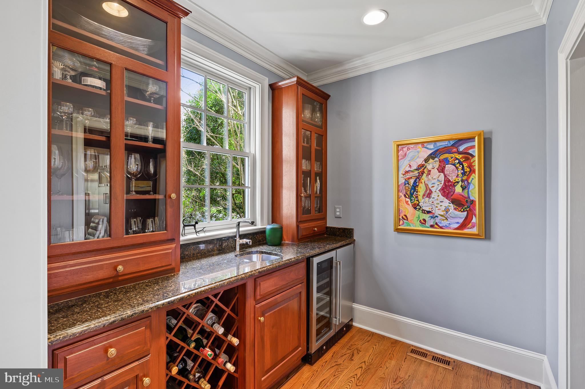 113 Brooke Farm Road Wayne, PA 19087 - Photo 9 of 58 Butlers Pantry sink has filtered water