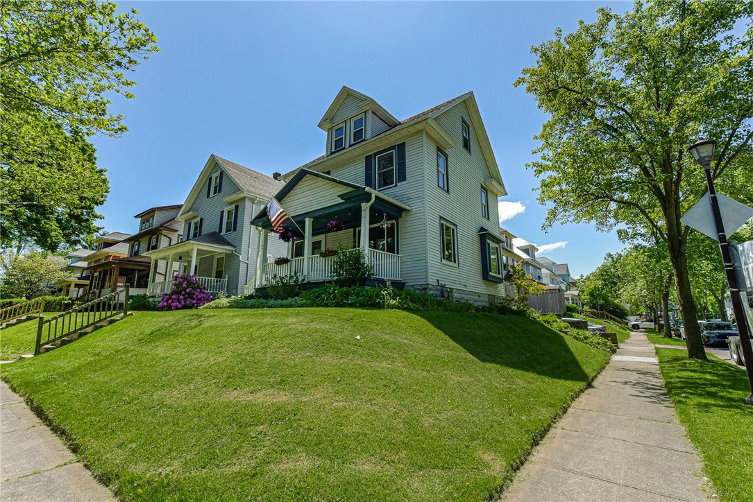 107 Parkside Avenue Rochester, NY 14609 - Photo 2 of 37